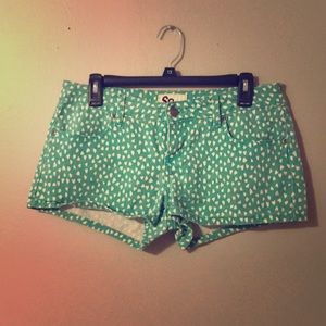 Heart print mid-rise shorts